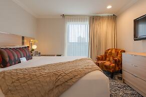 Executive Suites Hotel Metro Vancouver
