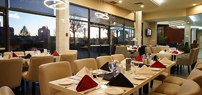 Executive Suites Hotel Metro Vancouver