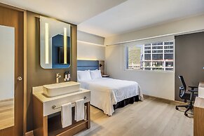 Fiesta Inn Monterrey Valle