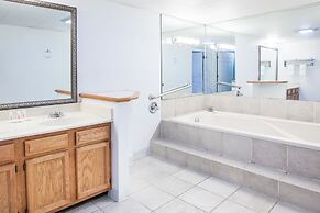 Ramada by Wyndham Mountain Home