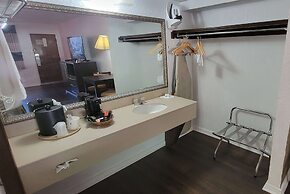 Ramada by Wyndham Mountain Home