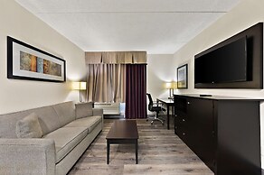 Best Western Plus Toronto North York Hotel & Suites
