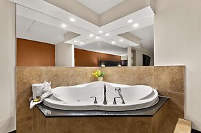 Best Western Plus Toronto North York Hotel & Suites