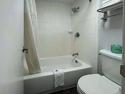 Motel 6 Huntsville, AL – University Dr.