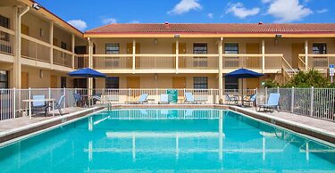 Baymont by Wyndham Fort Myers Central