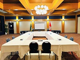 Travelodge by Wyndham Prince Albert