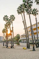 Jamaica Bay Inn Marina Del Rey,Tapestry Collection by Hilton