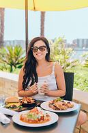 Jamaica Bay Inn Marina Del Rey,Tapestry Collection by Hilton