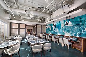 Jamaica Bay Inn Marina Del Rey,Tapestry Collection by Hilton