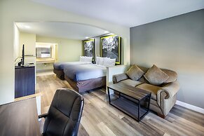 Super 8 by Wyndham Jackson MS Near the Fairgrounds
