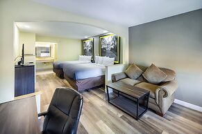 Super 8 by Wyndham Jackson MS Near the Fairgrounds