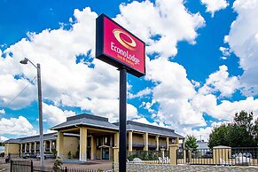 Econo Lodge Inn & Suites