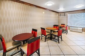 Super 8 by Wyndham Jackson MS Near the Fairgrounds