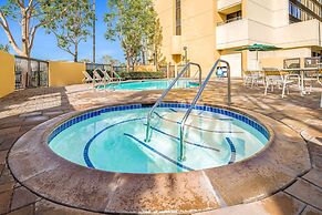 La Quinta Inn & Suites by Wyndham Buena Park