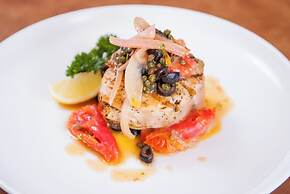 Crowne Plaza Executive Center Baton Rouge by IHG