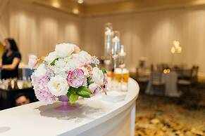 Crowne Plaza Executive Center Baton Rouge by IHG