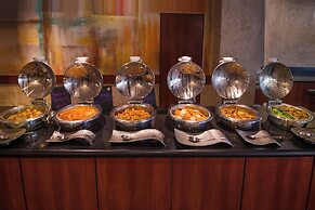 Crowne Plaza Executive Center Baton Rouge by IHG