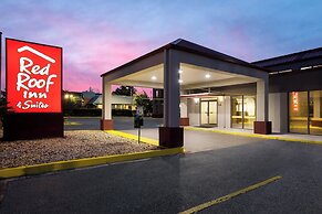 Red Roof Inn & Suites Statesboro - University