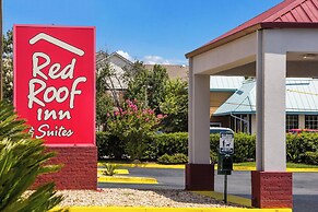 Red Roof Inn & Suites Statesboro - University