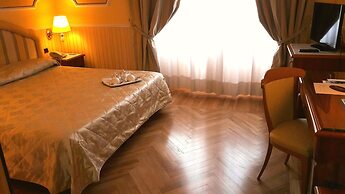 Andreola Central Hotel