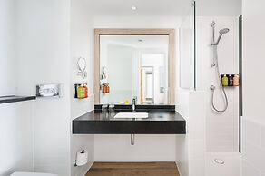 Holiday Inn Lincoln by IHG