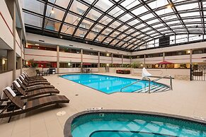 Holiday Inn Milwaukee Brookfield by IHG