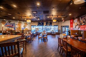 Holiday Inn Milwaukee Brookfield by IHG