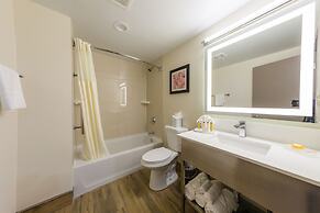 Holiday Inn Milwaukee Brookfield by IHG