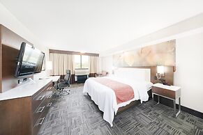 Holiday Inn Milwaukee Brookfield by IHG