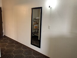 Quality Inn & Suites Florence - Cincinnati South