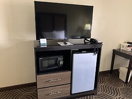 Quality Inn & Suites Florence - Cincinnati South