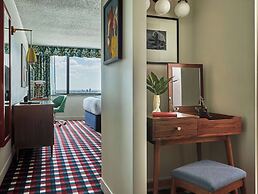 Graduate by Hilton Lincoln