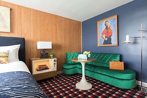 Graduate by Hilton Lincoln