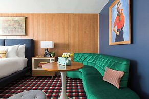 Graduate by Hilton Lincoln