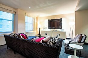 THE MIDLAND HOTEL, Chicago, a Tribute Portfolio Hotel