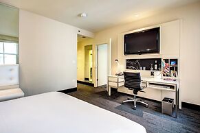 THE MIDLAND HOTEL, Chicago, a Tribute Portfolio Hotel