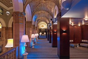 THE MIDLAND HOTEL, Chicago, a Tribute Portfolio Hotel