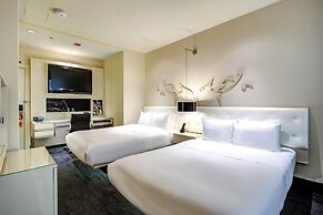 THE MIDLAND HOTEL, Chicago, a Tribute Portfolio Hotel