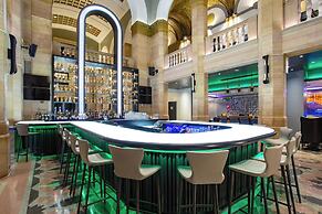 THE MIDLAND HOTEL, Chicago, a Tribute Portfolio Hotel