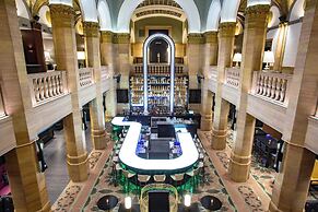 THE MIDLAND HOTEL, Chicago, a Tribute Portfolio Hotel