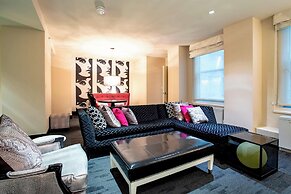 THE MIDLAND HOTEL, Chicago, a Tribute Portfolio Hotel