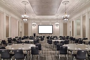 THE MIDLAND HOTEL, Chicago, a Tribute Portfolio Hotel