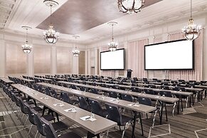 THE MIDLAND HOTEL, Chicago, a Tribute Portfolio Hotel