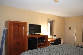 Days Inn by Wyndham Jacksonville Airport
