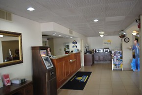 Days Inn by Wyndham Jacksonville Airport