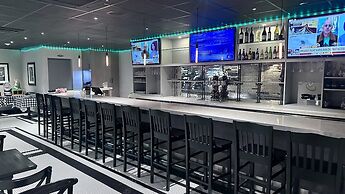 DoubleTree by Hilton Newark Penn Station