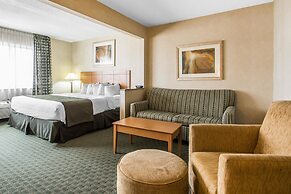 Quality Inn Dubuque on Hwy 20