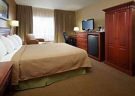 Quality Inn & Suites P.E. Trudeau Airport