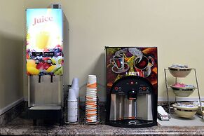 Quality Inn & Suites Gulf Breeze Bayside near Pensacola Beach