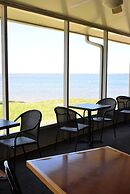 Quality Inn & Suites Gulf Breeze Bayside near Pensacola Beach